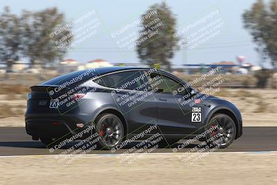 media/Nov-08-2025-Speed Ventures (Sat) [[1c7a6332f5]]/TC B/Session 2 (Turn 2)/